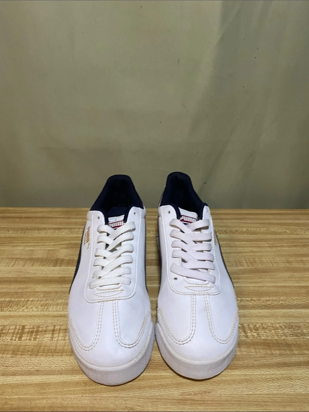 Puma Roma Basic 354259-51 White Big Kids size 6C